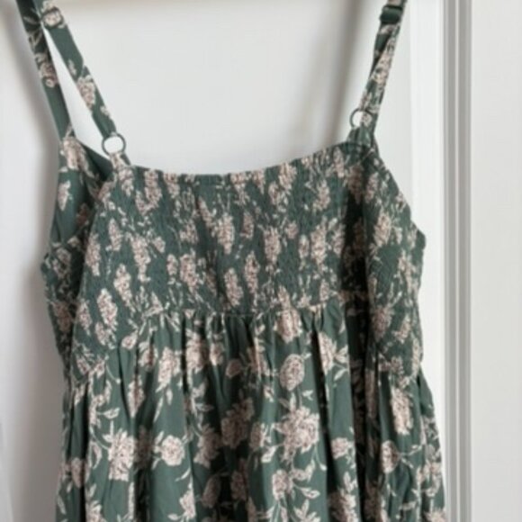 Hampton Dress - Picture 4 of 4